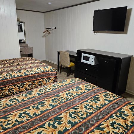 Roanoke Traveler'S Inn מראה חיצוני תמונה