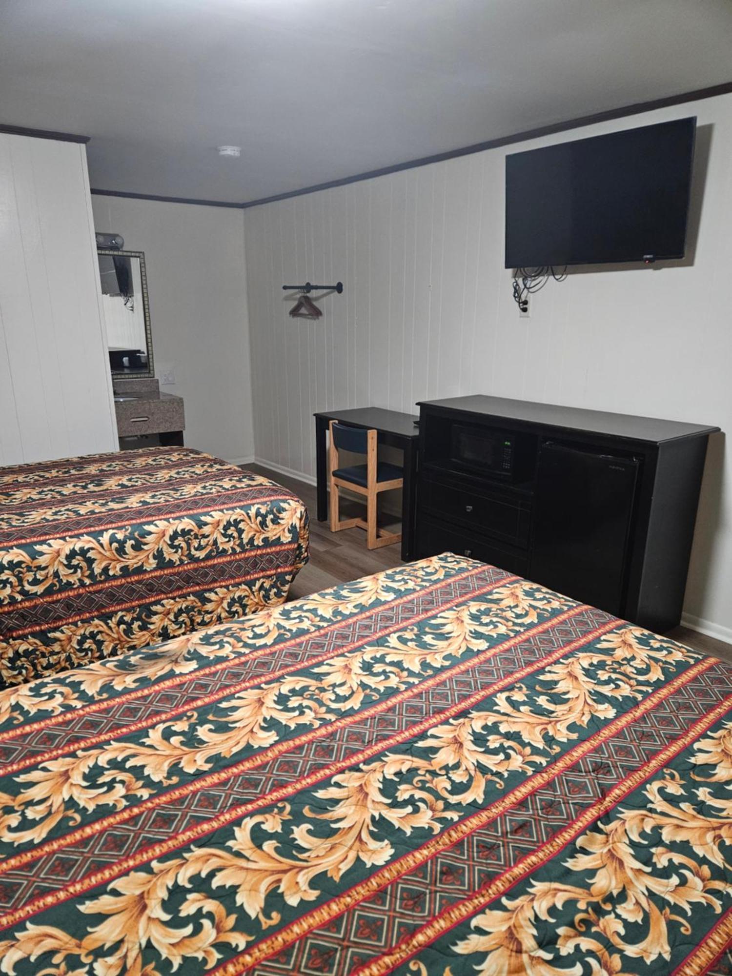 Roanoke Traveler'S Inn מראה חיצוני תמונה
